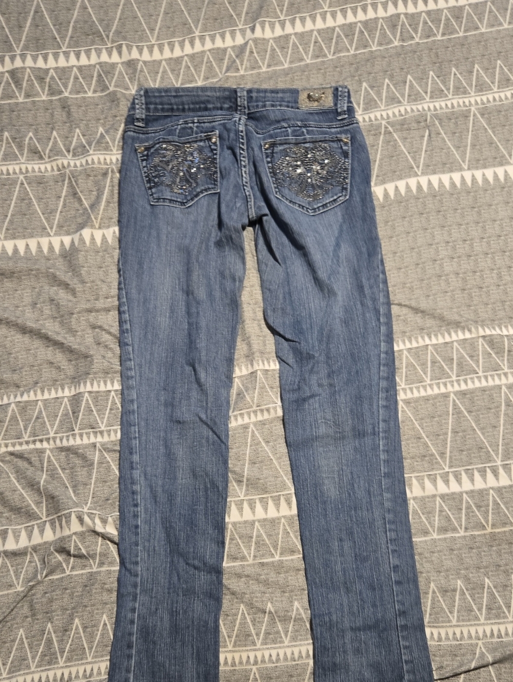 Embellished Back-Pocket Boot Cut Jeans - Blue